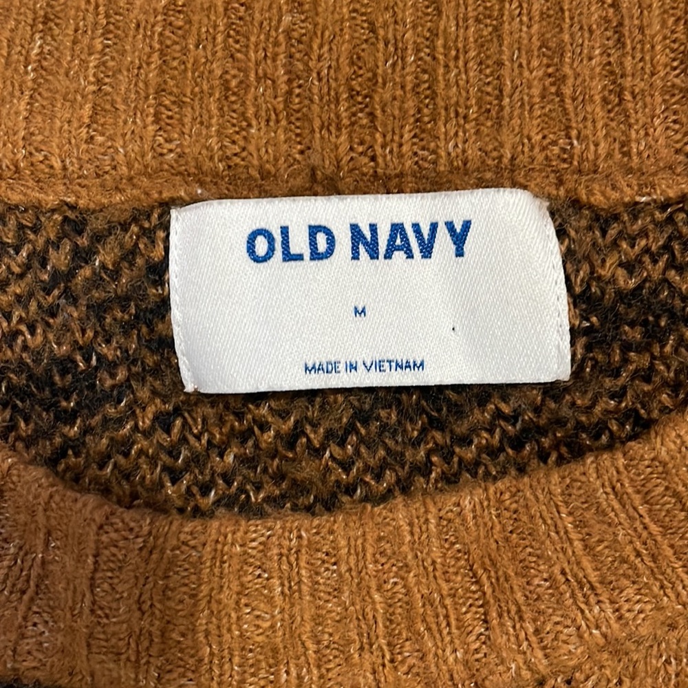 Ladies old navy crew neck sweater - Picture 2 of 2